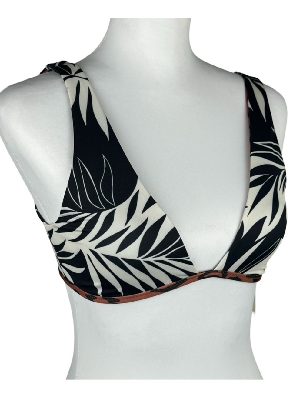 NWT Billabong Spotted N Paradise Reversible Ava Tank Bikini Top Leopard Tropical - Picture 2 of 15